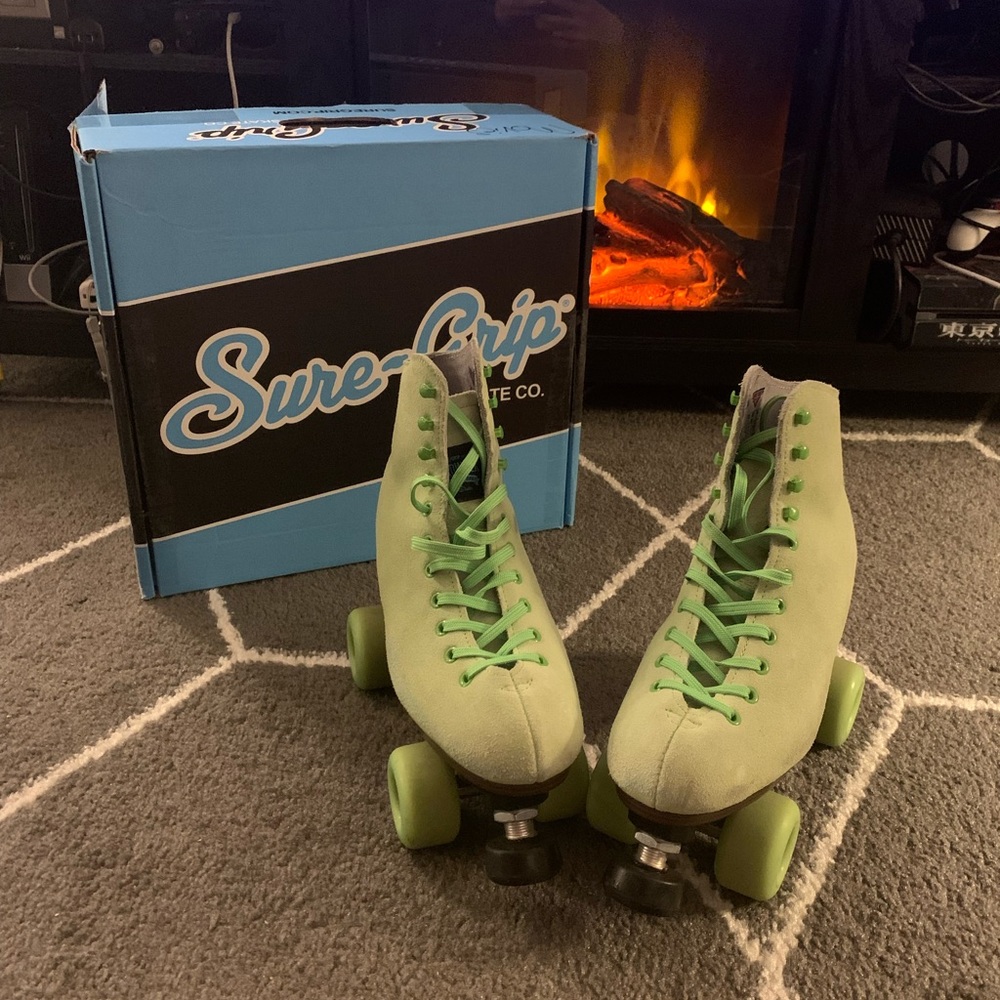 SureGrip Roller Skates, Women’s Size 9